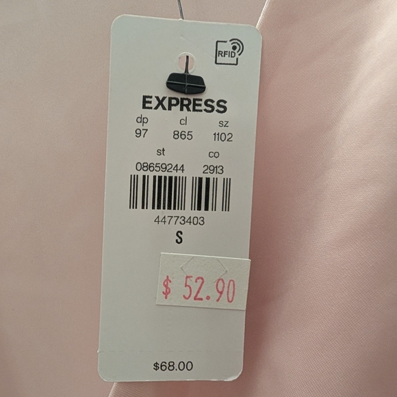 Express Pink Blouse. NWT - Picture 4 of 8